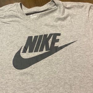 Mens gray Nike tshirt